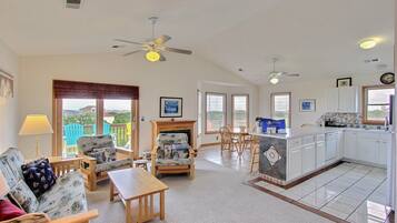 TV, fireplace, stereo