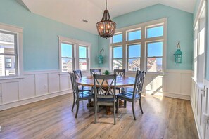 Dining - 4057 Fairways & Seaspray * 4 Min Walk to Beach (Kitty Hawk)