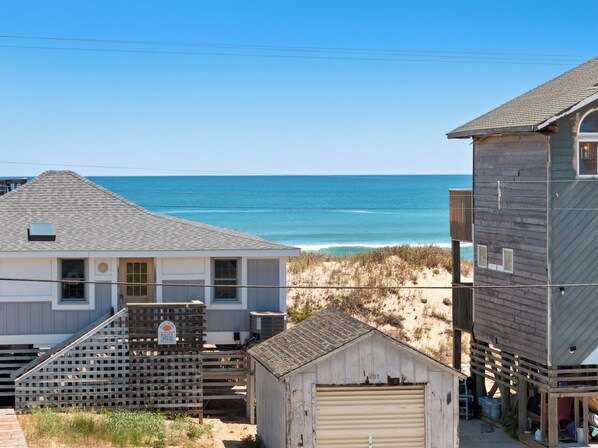 Exterior - Sea Spray: Steps to Beach w/ Ocean Views OBX (Kitty Hawk)