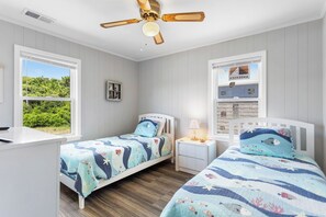 3 chambres, accès au Wi-Fi (inclus), literie fournie