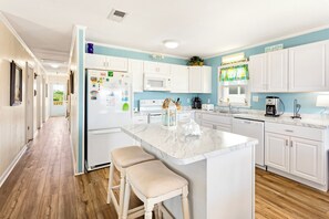 Fridge, microwave, oven, stovetop - 5001 Indebted By The Sea * 3 Min Walk to Beach (Kill Devil Hills)