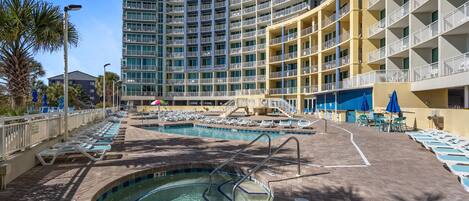 屋内プール、温水プール