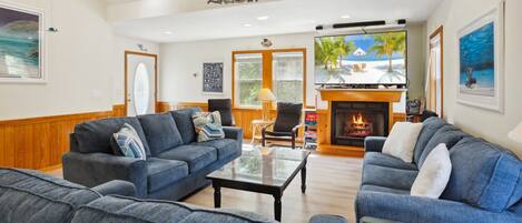 Télévision, lecteur de DVD, espaces bureaux