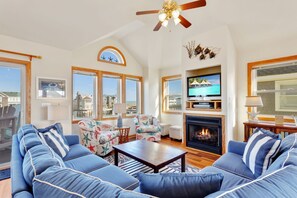 Smart TV, fireplace, foosball, stereo