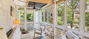 Woodstock *Amazing Saltwater Pool*Elevator*Bar*Enclosed Yard