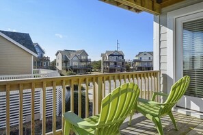 Property grounds - 6156 Family Tides * 2 Min Walk to Beach * Hot Tub (Nags Head)