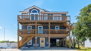 Exterior - Poolside Paradise*2 min to Beach*Dogs*Pool (Nags Head)