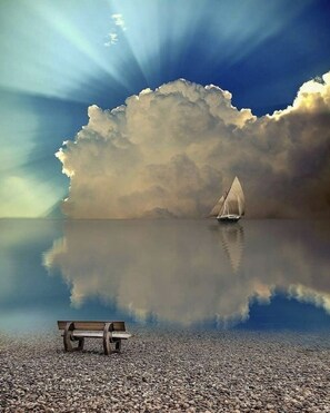 Beach nearby - OCEAN VIEW 2 BEDROOM DOWNTOWN CONDO by RedAwning (Kailua-Kona)