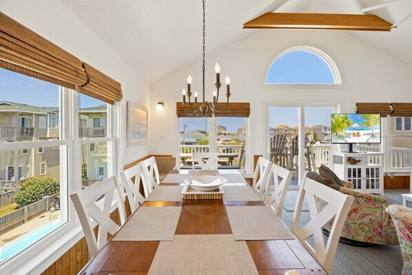 Dining - 6205 Markel * 4 Min Walk to the Beach (Nags Head)