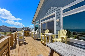 Terrace/patio - Southern Breeze*Oceanfront*DogFriendly*GameRm*Pool (Nags Head)