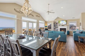 Dining - Southern Breeze*Oceanfront*DogFriendly*GameRm*Pool (Nags Head)