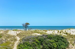 Beach nearby, beach towels