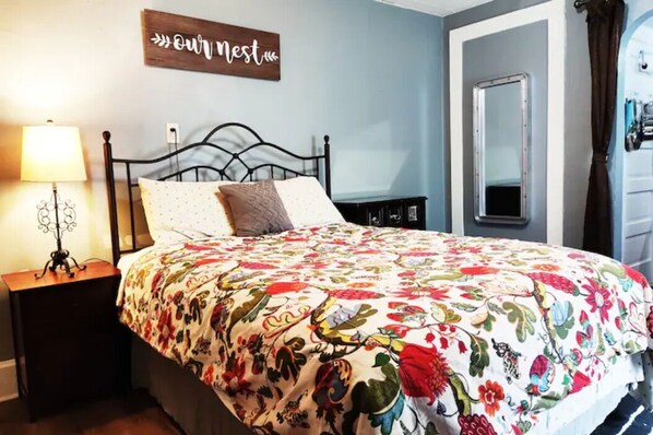 1 bedroom, desk, iron/ironing board, free WiFi