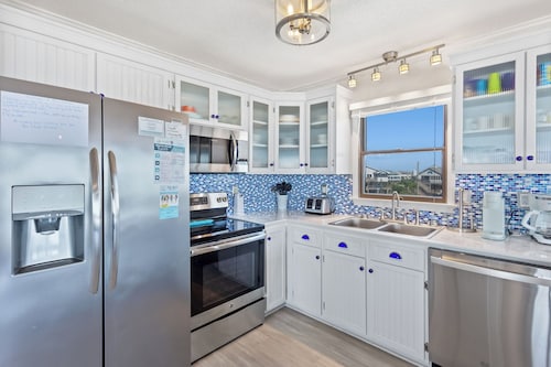 3br Oceanfront Duplex, views, sunrise!