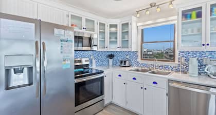 3br Oceanfront Duplex, views, sunrise!