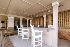 Dining - Sound‑front 3BR condo: pool, decks & family fun (Nags Head)