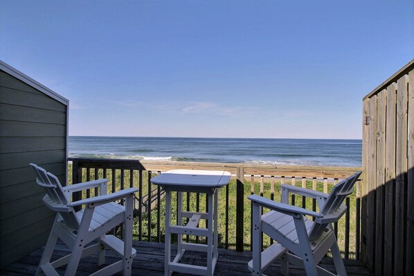 Property grounds - SW11 A Great Escape * Oceanfront * Community Pool (Kill Devil Hills)