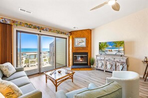 Flat-screen TV - SW11 A Great Escape * Oceanfront * Community Pool (Kill Devil Hills)