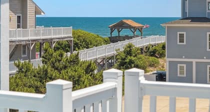 Outrageous Beach Xperience*Views*Game Rm*Hot Tub