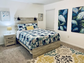 4 bedrooms, desk, iron/ironing board, free WiFi