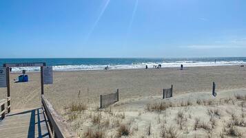 Beach nearby, beach towels