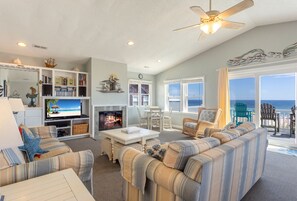 TV - 7083 Ocean Haven *Oceanfront *Hot Tub (Nags Head)