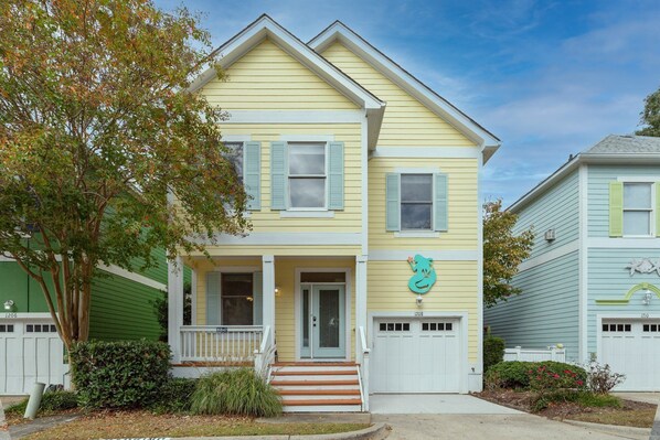 Exterior - Family Townhouse w/ Pool, Games & Dog-Friendly Patio (Kill Devil Hills)