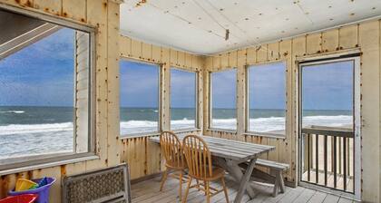 Oceanfront, dog friendly, amazing sunrise!