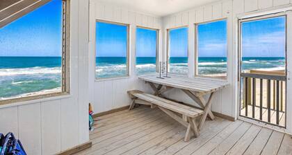 Oceanfront, dog friendly, amazing sunrise!