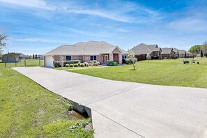 Exterior - Perfect Stay in Ranch-like House with Huge Backyard! (Forney)