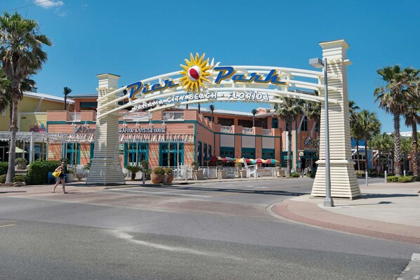 The entrance to a beach-themed park with a sign reading "Park" and "Panama City Beach, Florida". - The Summit Unit 512 (Panama City Beach)