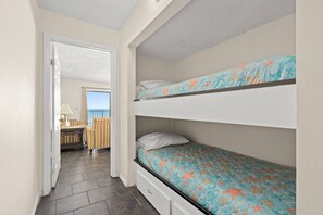 Condo (The Summit Unit 512 (1/1)) | Exterior