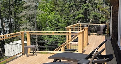 Peaceful, clean, spacious, comfortable on 2 acres. Free Acadia pass w/4nights!