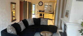 Comfortable single-storey house 100 m2 on a fenced plot