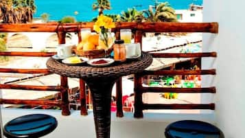 Premium Room, 1 Double Bed, Balcony, Beach View | Soundproofing, free WiFi, bed sheets