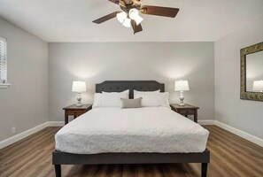 3 habitaciones, escritorio, tabla de planchar con plancha y wifi 