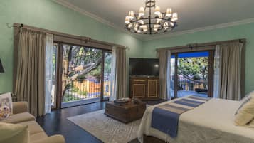 Suite estudio Deluxe | Muebles diferentes, wifi gratis y ropa de cama