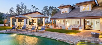 Casa Roca Experience Luxury Surrounded by Natural Desert Elements