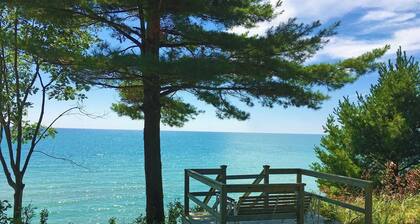 Lake Michigan Beachfront Home Near Mackinac Ferry