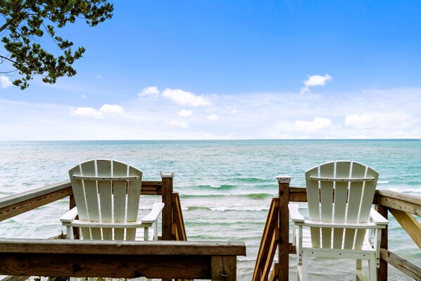 Property grounds - Lake Michigan Beachfront Home Near Mackinac Ferry (Moran)