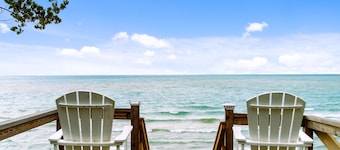 Lake Michigan Beachfront Home Near Mackinac Ferry