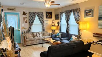 Smart TV, DVD player, escritórios