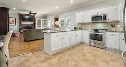 The Erie Home: Warm and Spacious in South Tulsa