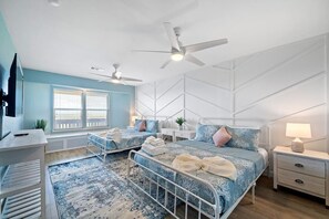 5 bedrooms, desk, iron/ironing board, travel crib