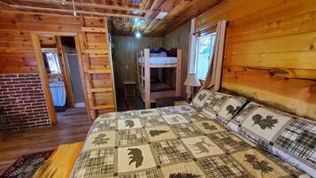 2 bedrooms, iron/ironing board, travel crib, free WiFi
