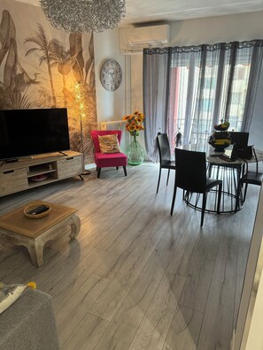 Smart TV - Beautiful 2 bedrooms holiday apart Nice (Nice)