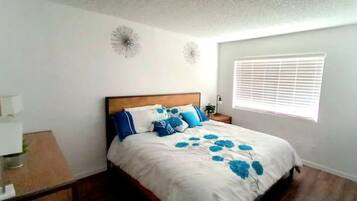 2 bedrooms, iron/ironing board, travel cot, free WiFi