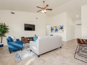 スマートテレビ、卓球台