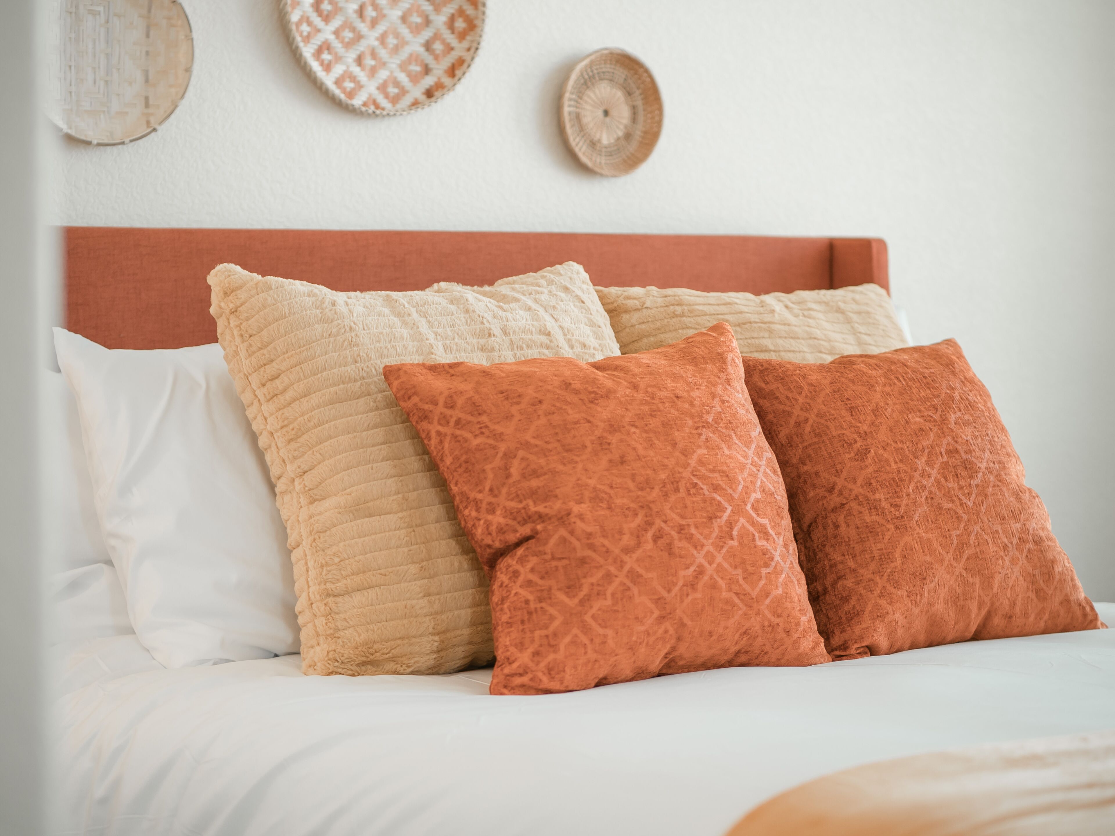 3 habitaciones, escritorio, tabla de planchar con plancha y wifi 