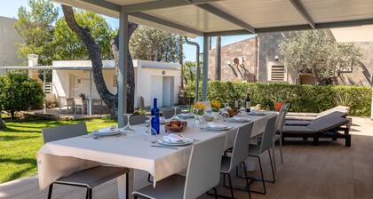 Chalet del Llac in Alcudia by Home Villas 360